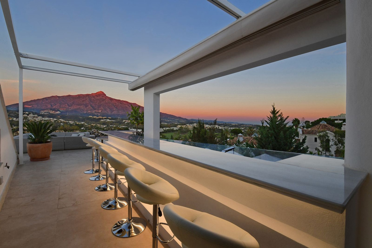 7 Bedroom Villa in Marbella - Photo 19