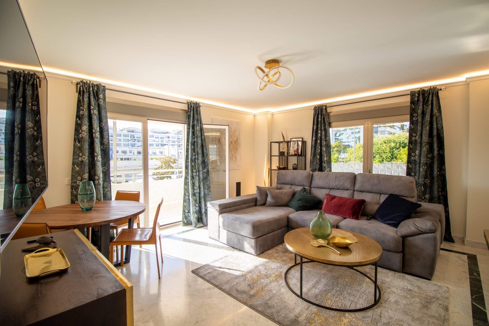 2 Bedroom Apartment in Marbella