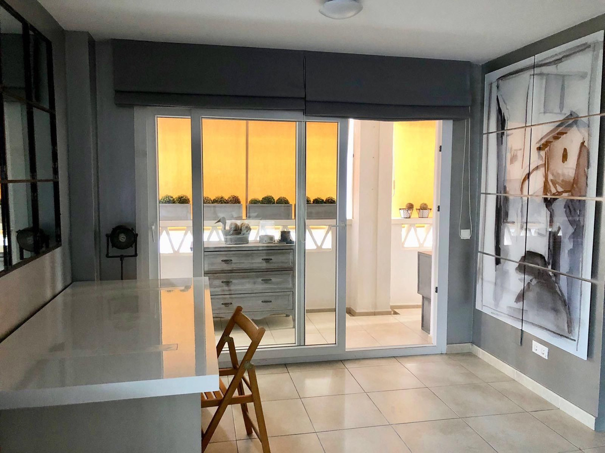 2 Bedroom Apartment in Marbella - Photo 4