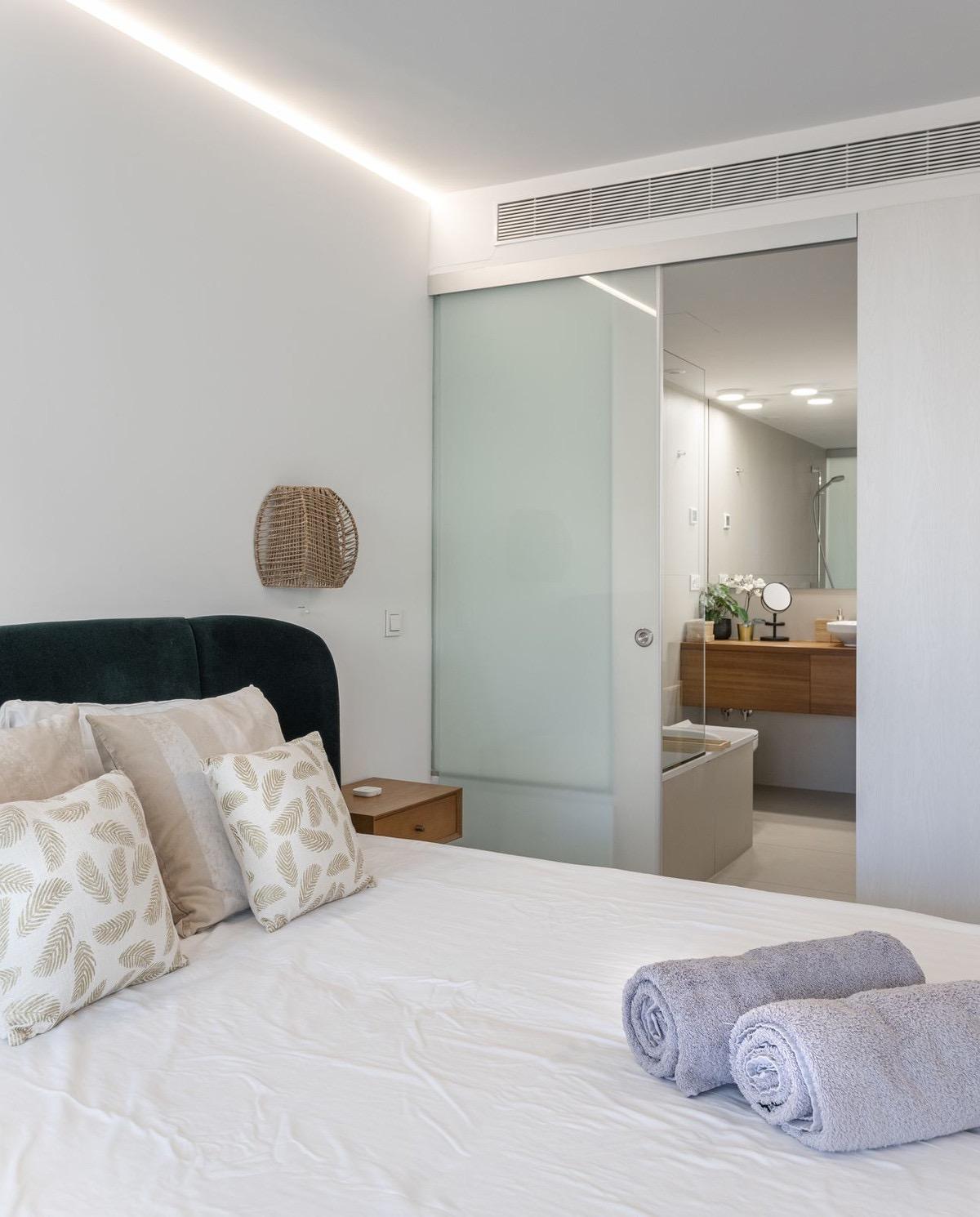 2 Bedroom Apartment in Fuengirola - Photo 14