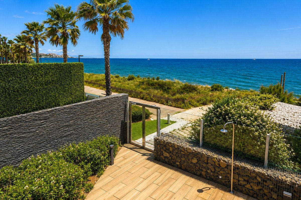4 Bedroom Apartment in Estepona - Фото 33