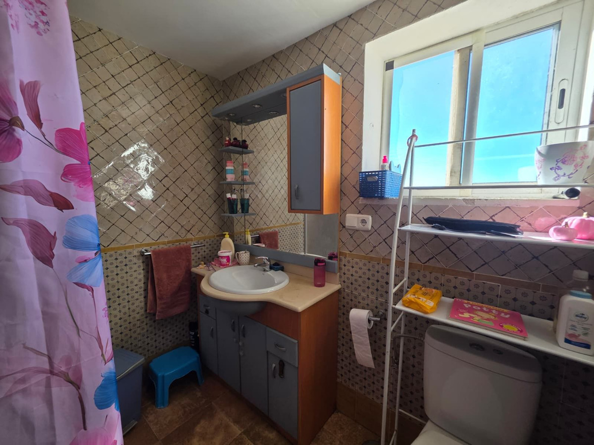 3 Bedroom Country house in Villanueva de la Concepción - Photo 16