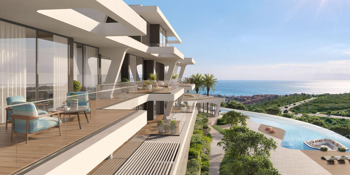 4 Bedroom Apartment in Estepona - Photo 7