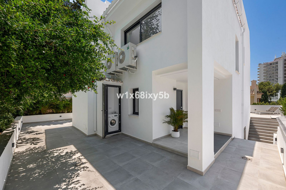 3 Bedroom Villa in Marbella - Photo 39