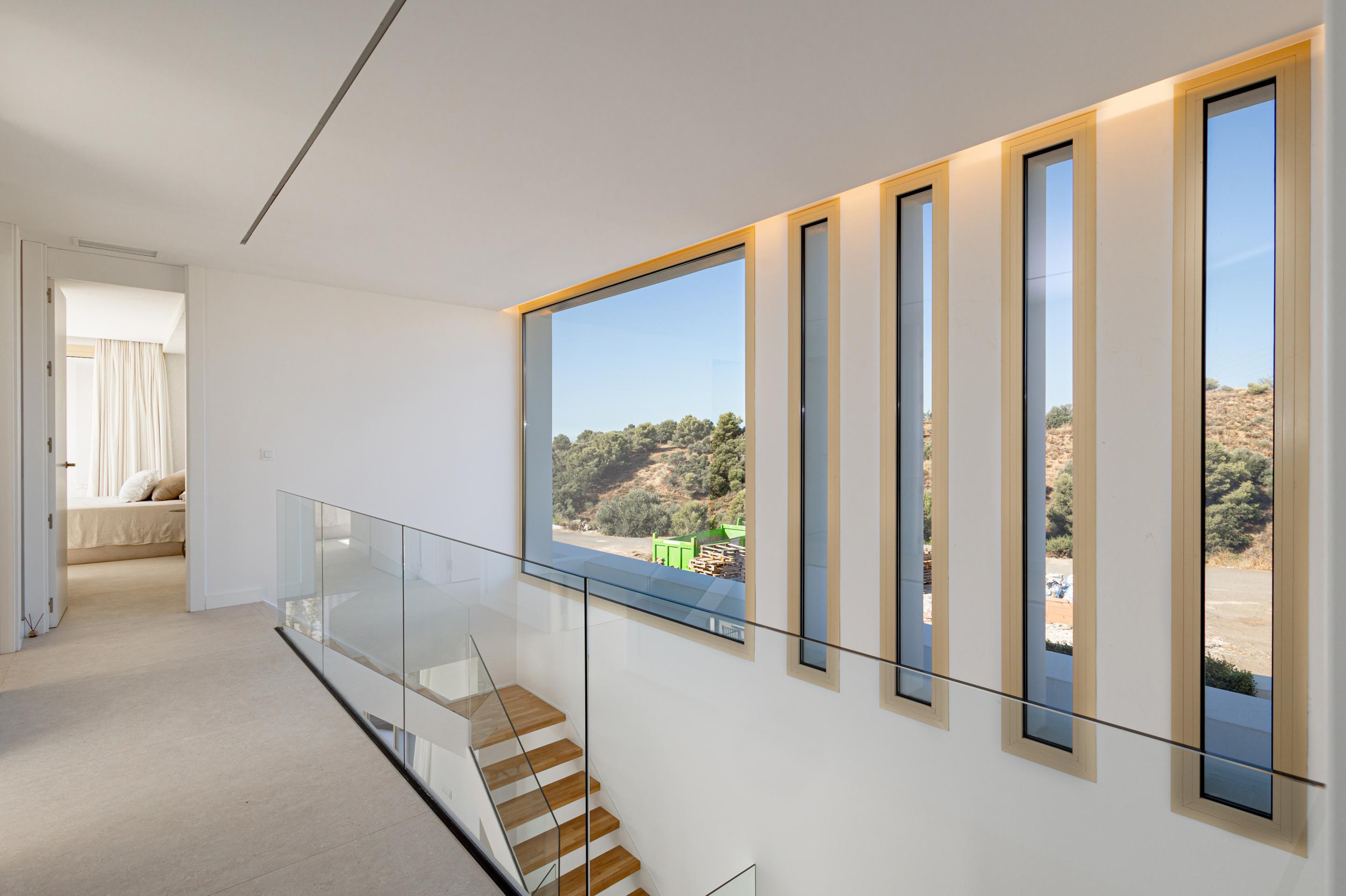 5 Bedroom Villa in Fuengirola - Photo 14