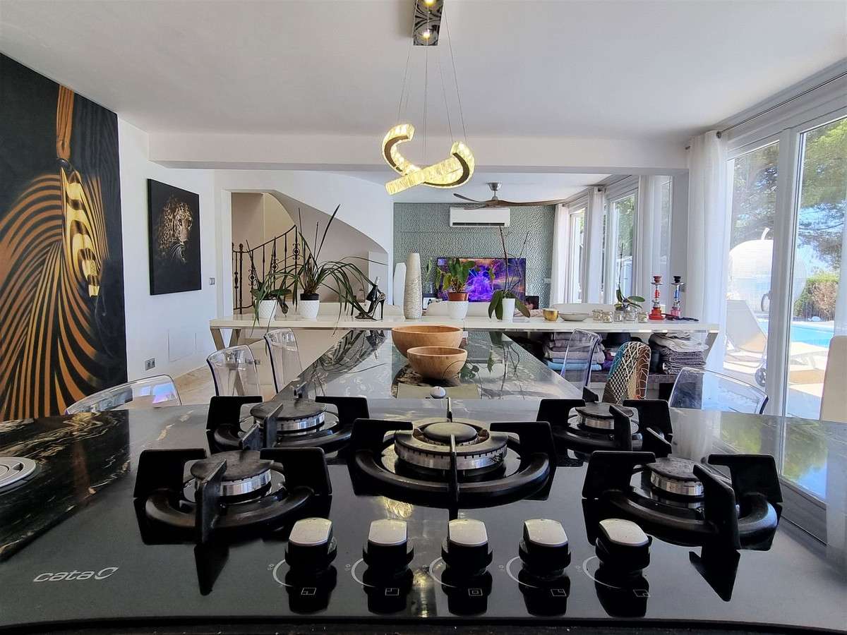 5 Bedroom Villa in Marbella - Foto 23