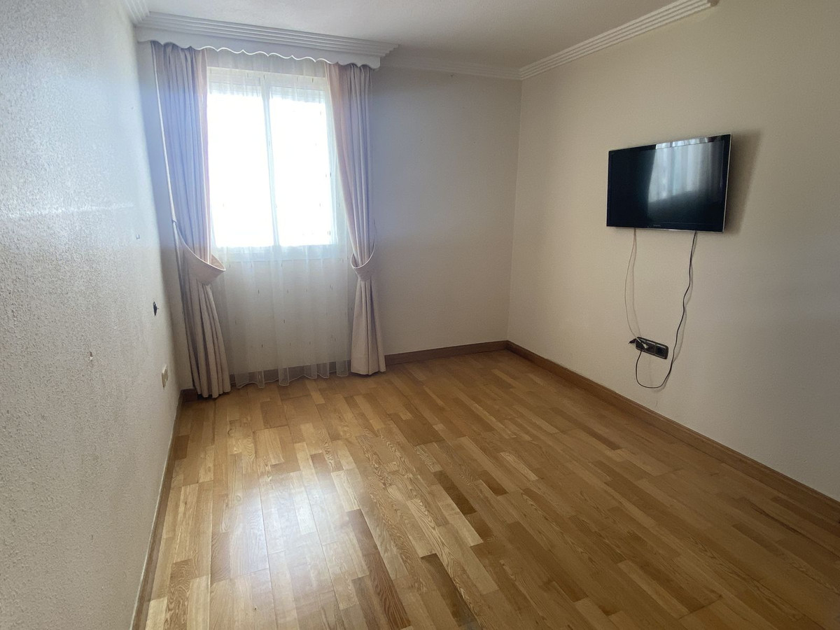 3 Bedroom Apartment in Benahavís - Foto 26