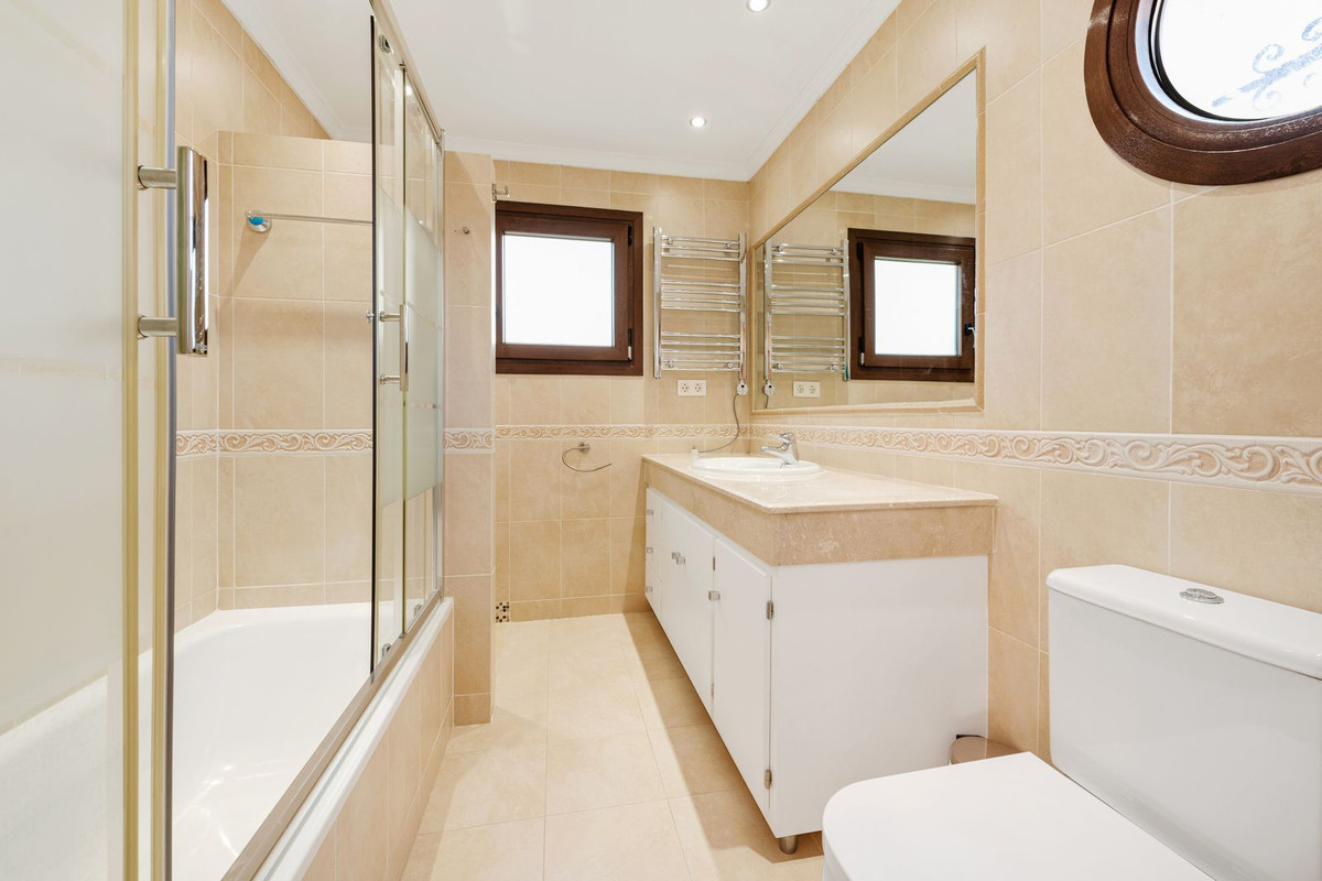 5 Bedroom Villa in Estepona - Foto 18