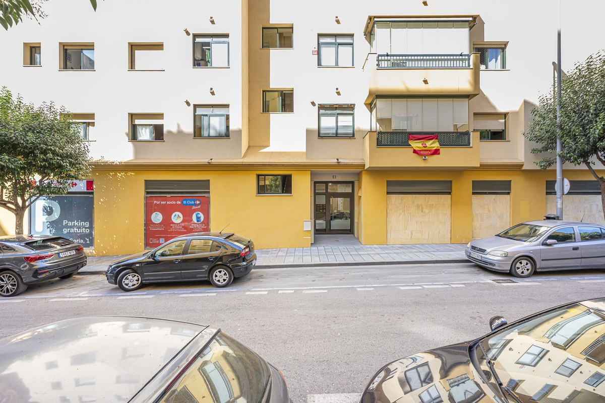 3 Bedroom Apartment in San Pedro de Alcántara - Photo 32