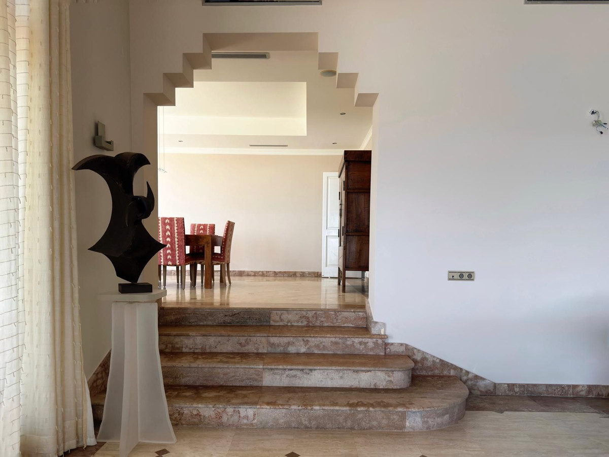 5 Bedroom Villa in Benahavís - Фото 33