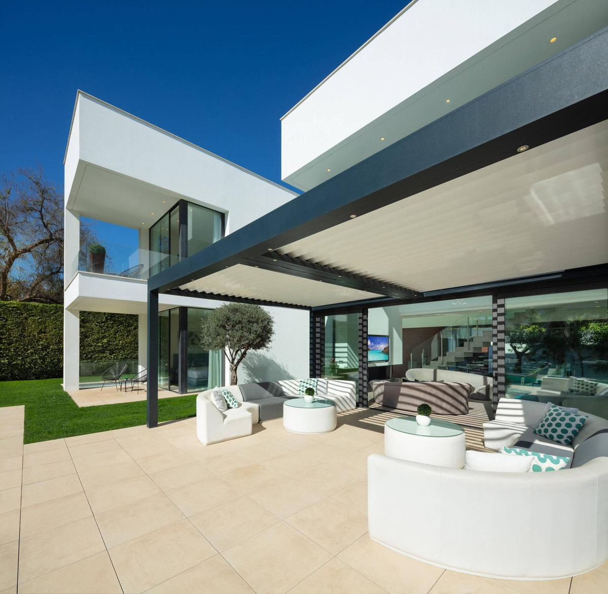 7 Bedroom Villa in Marbella - Photo 6