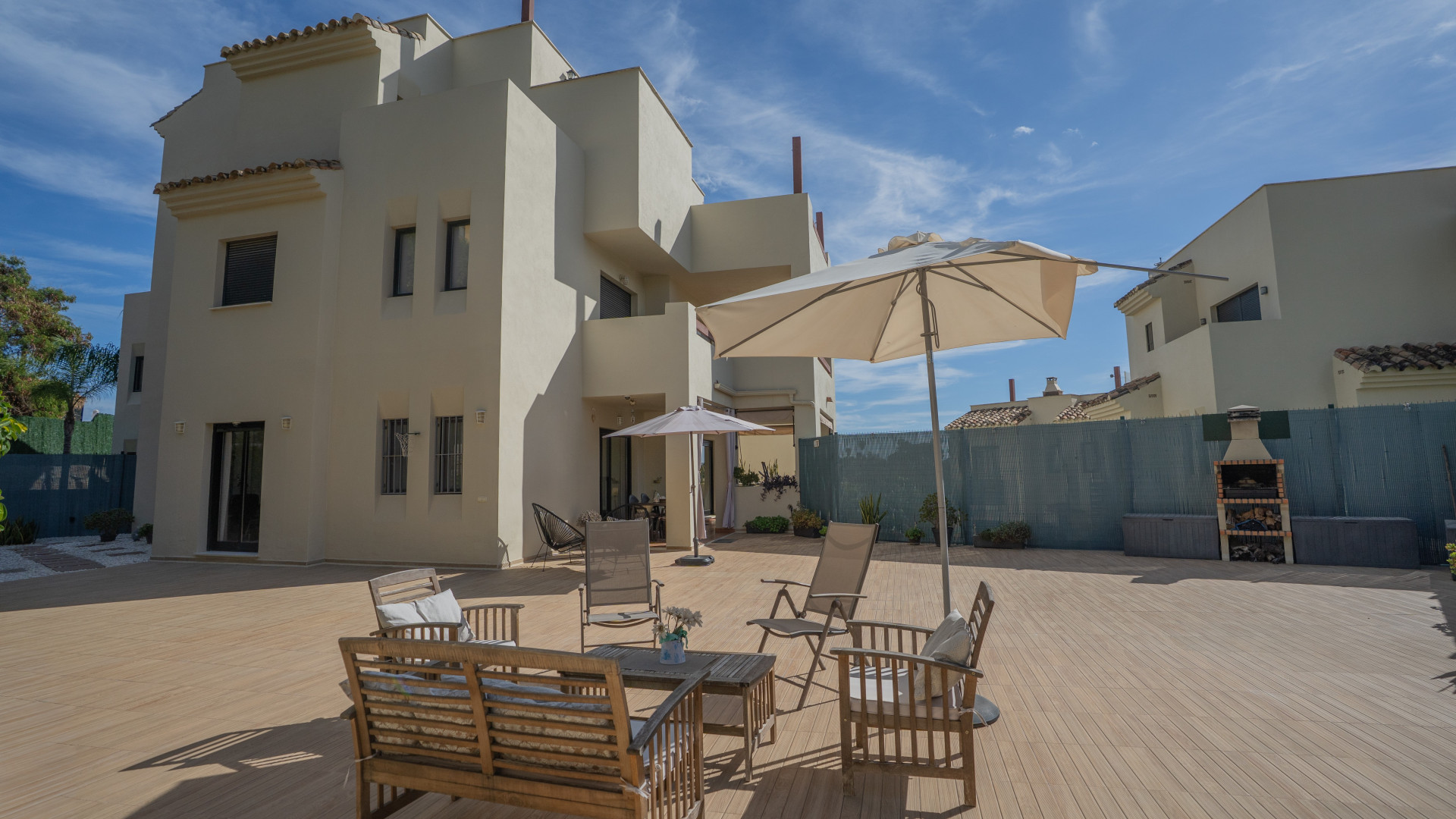 3 Bedroom Apartment in Estepona - Photo 10