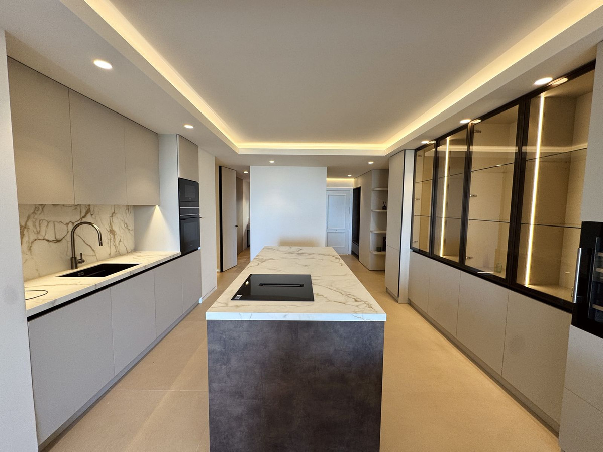 3 Bedroom Apartment in Marbella - Foto 6