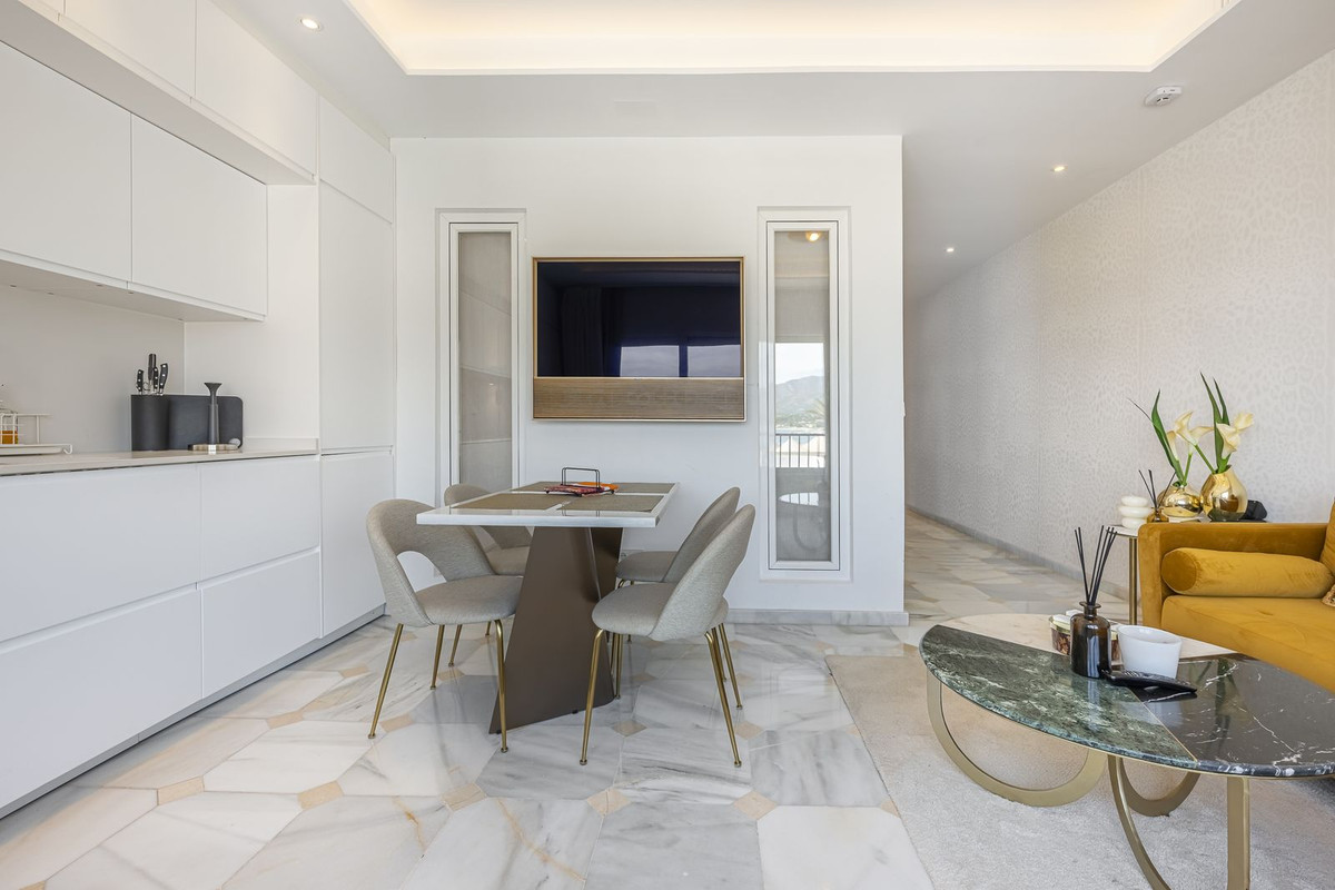 2 Bedroom Apartment in Marbella - Photo 9