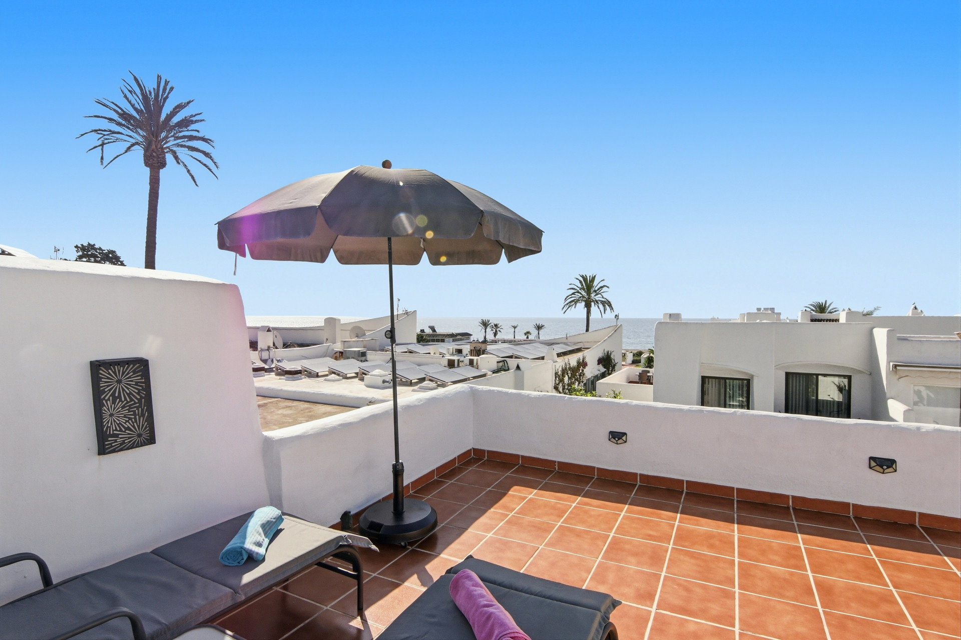 1 Bedroom Apartment in Estepona - Photo 16