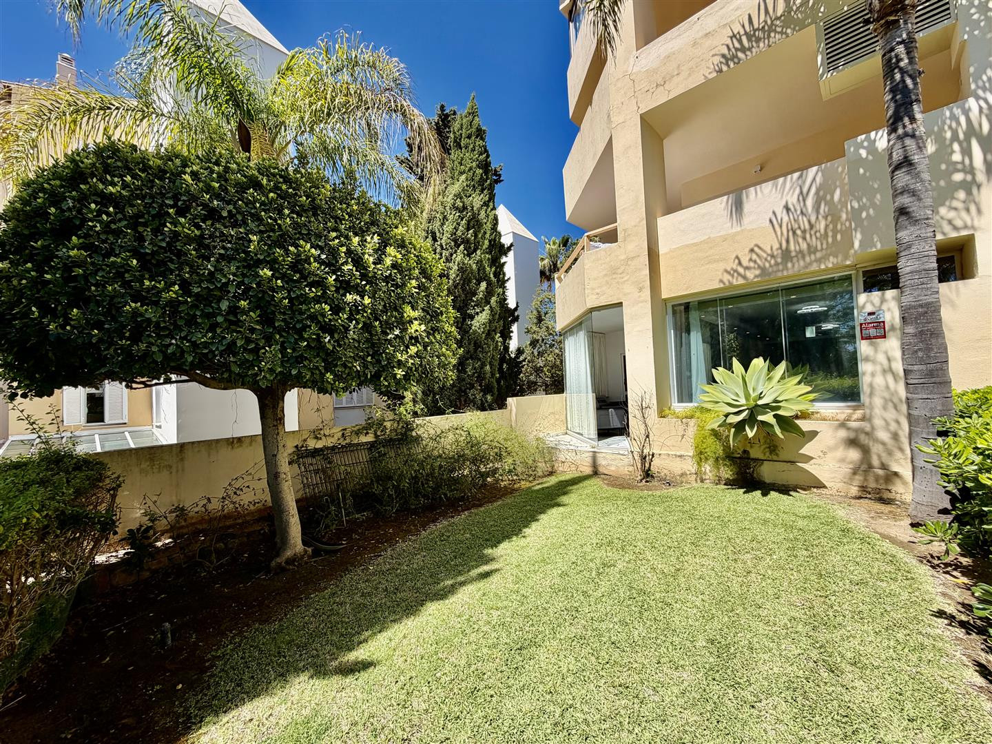3 Bedroom Apartment in Marbella - Photo 25