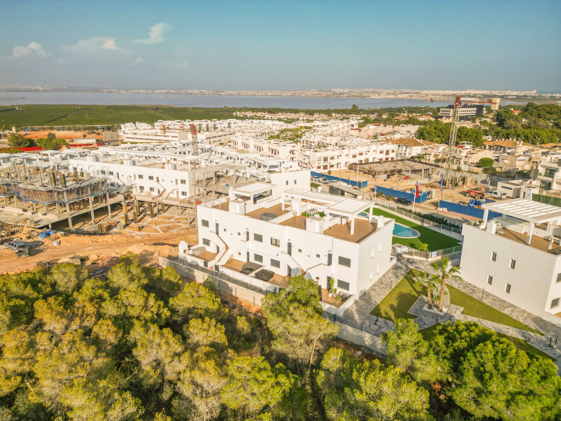 Apartamento com 2 quartos com piscina em Alicante, Espanha – Foto 22