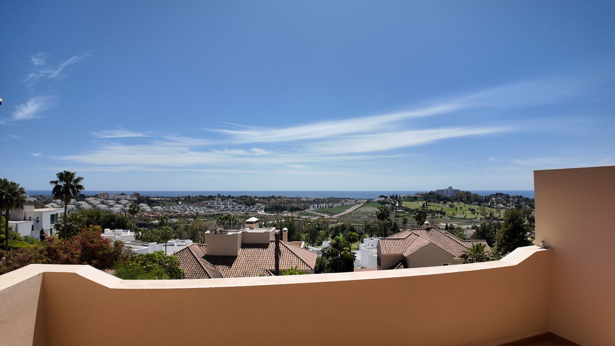 4 Bedroom Townhouse in Benahavís - Photo 47