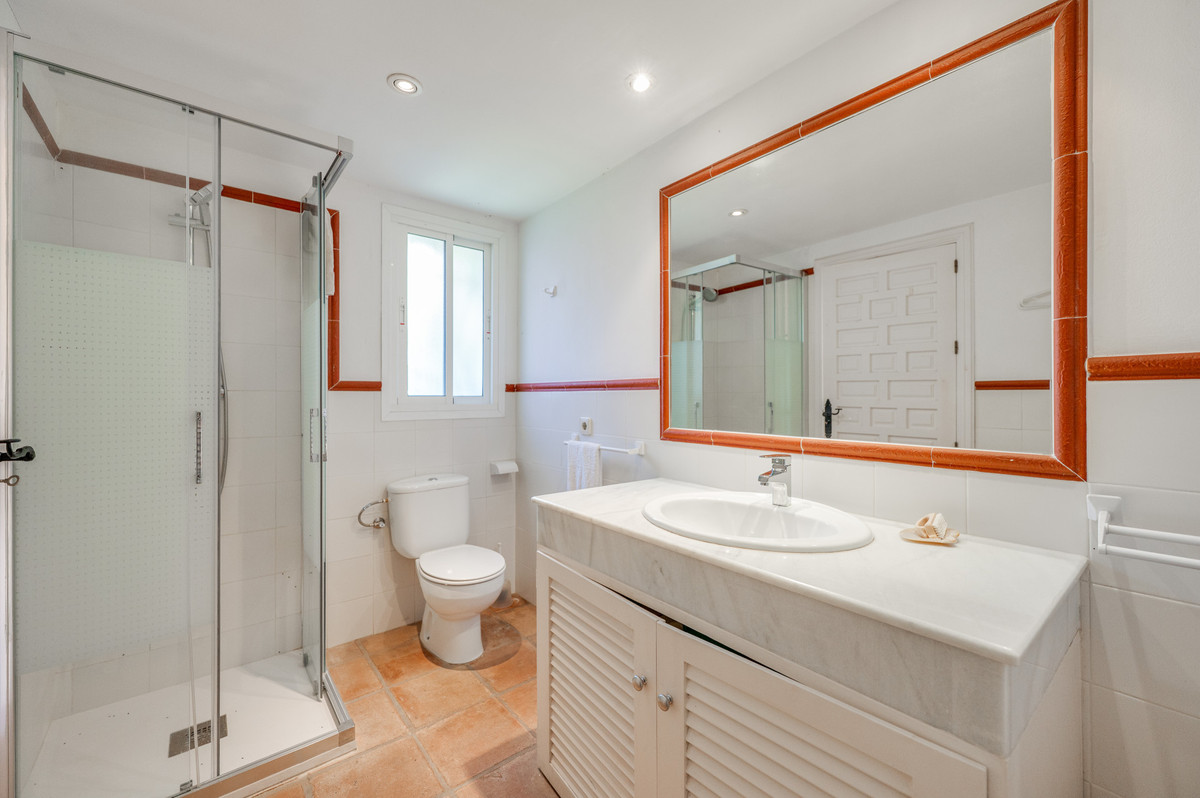 5 Bedroom Villa in San Pedro de Alcántara - Foto 25