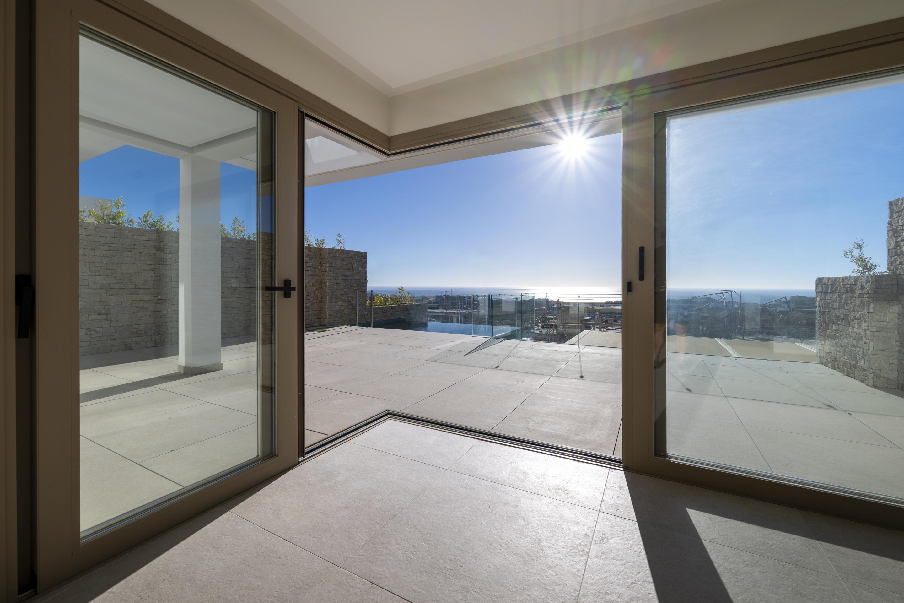 2 Bedroom Apartment in Mijas - Photo 15