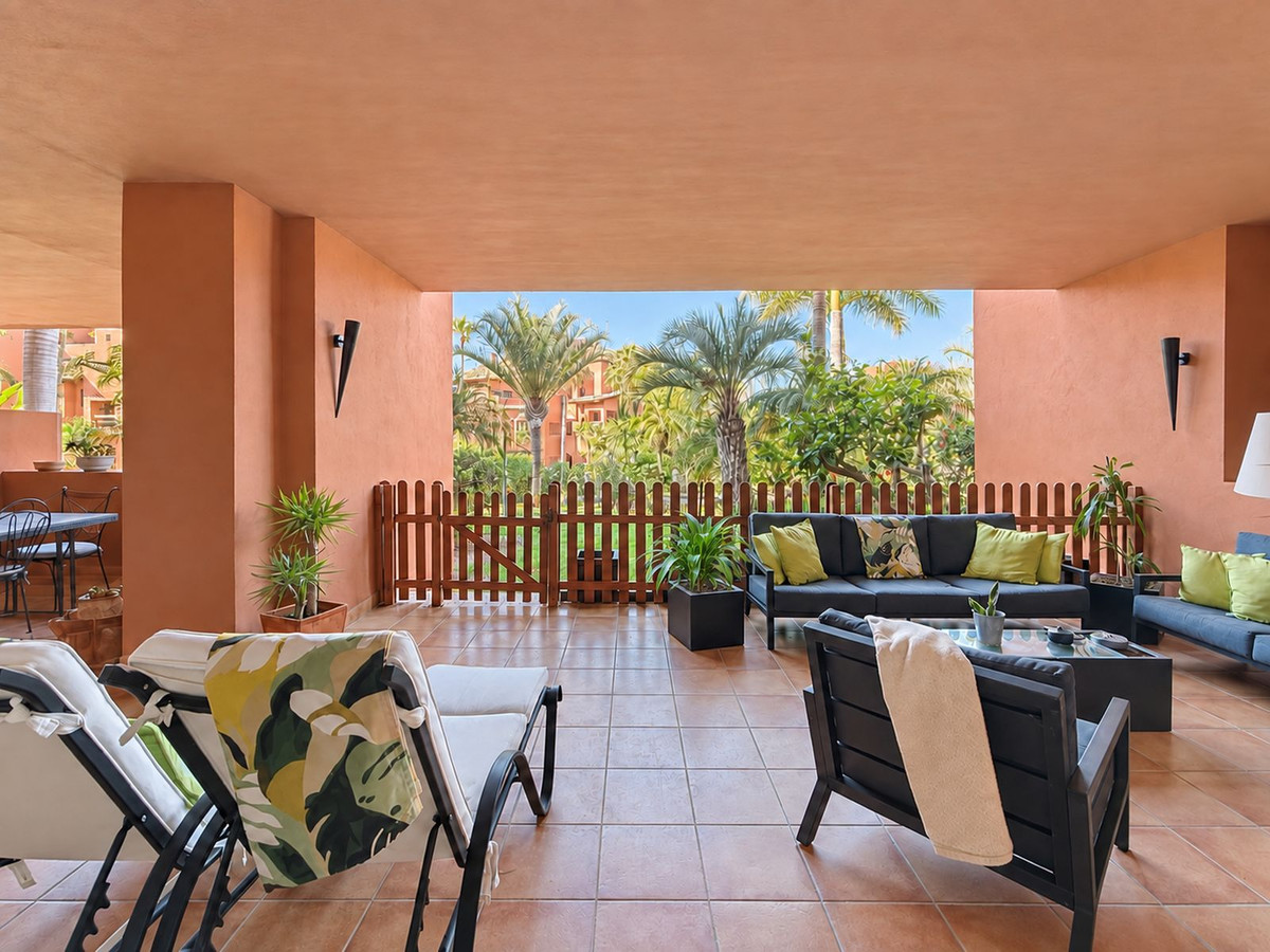 4 Bedroom Apartment in Estepona