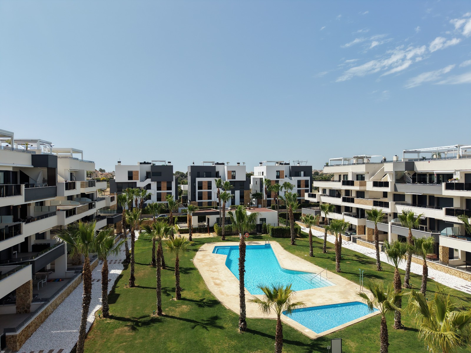 Apartamento com 2 quartos com piscina em Alicante, Espanha – Foto 2