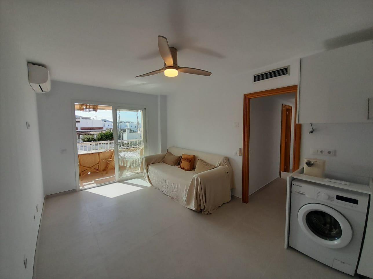 Piso de 4 dormitorios en Baleares – Foto 2