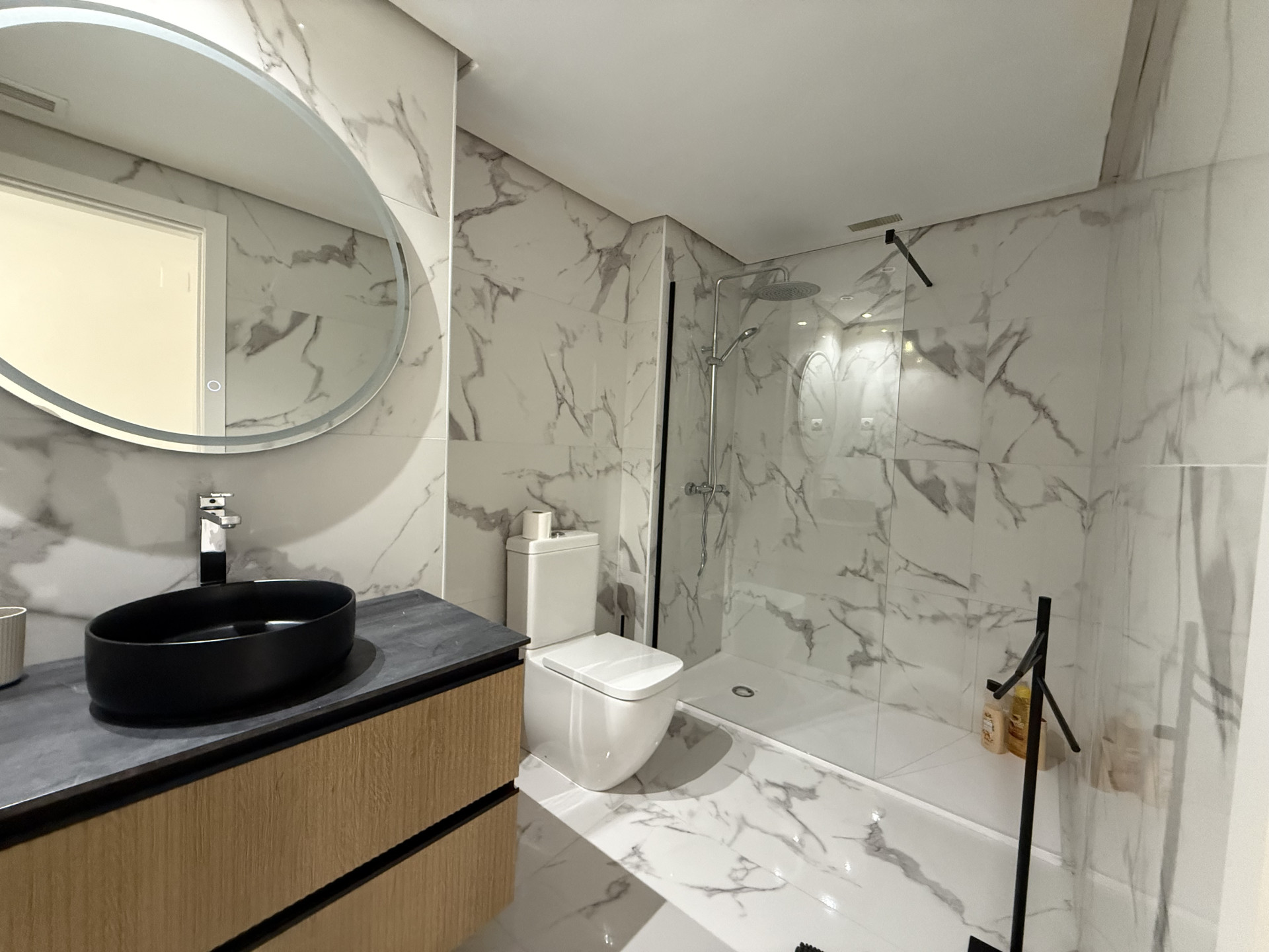 3 Bedroom Apartment in Marbella - Photo 22