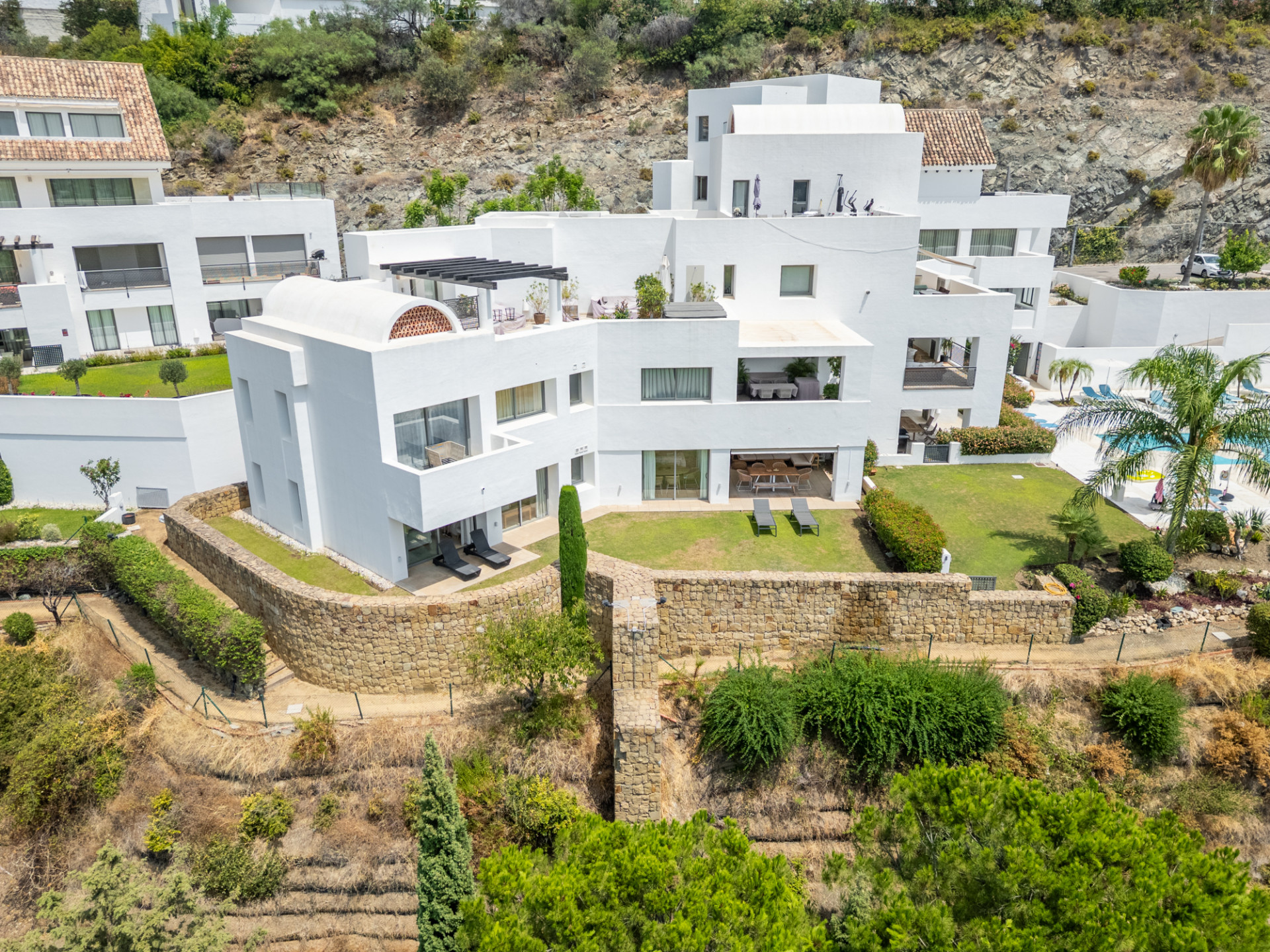 2 Bedroom Apartment in Benahavís - Photo 41