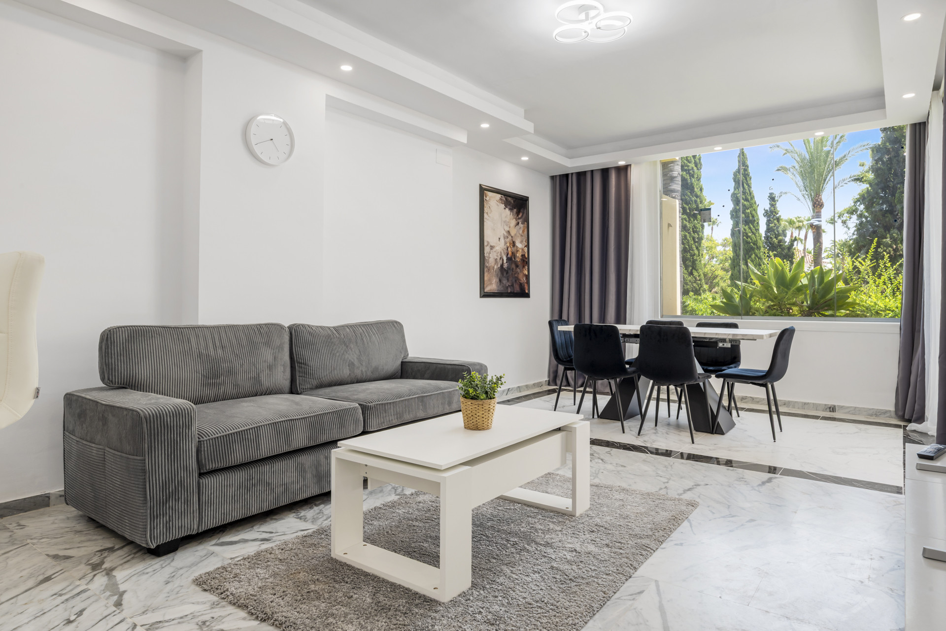 3 Bedroom Apartment in Marbella - Photo 6