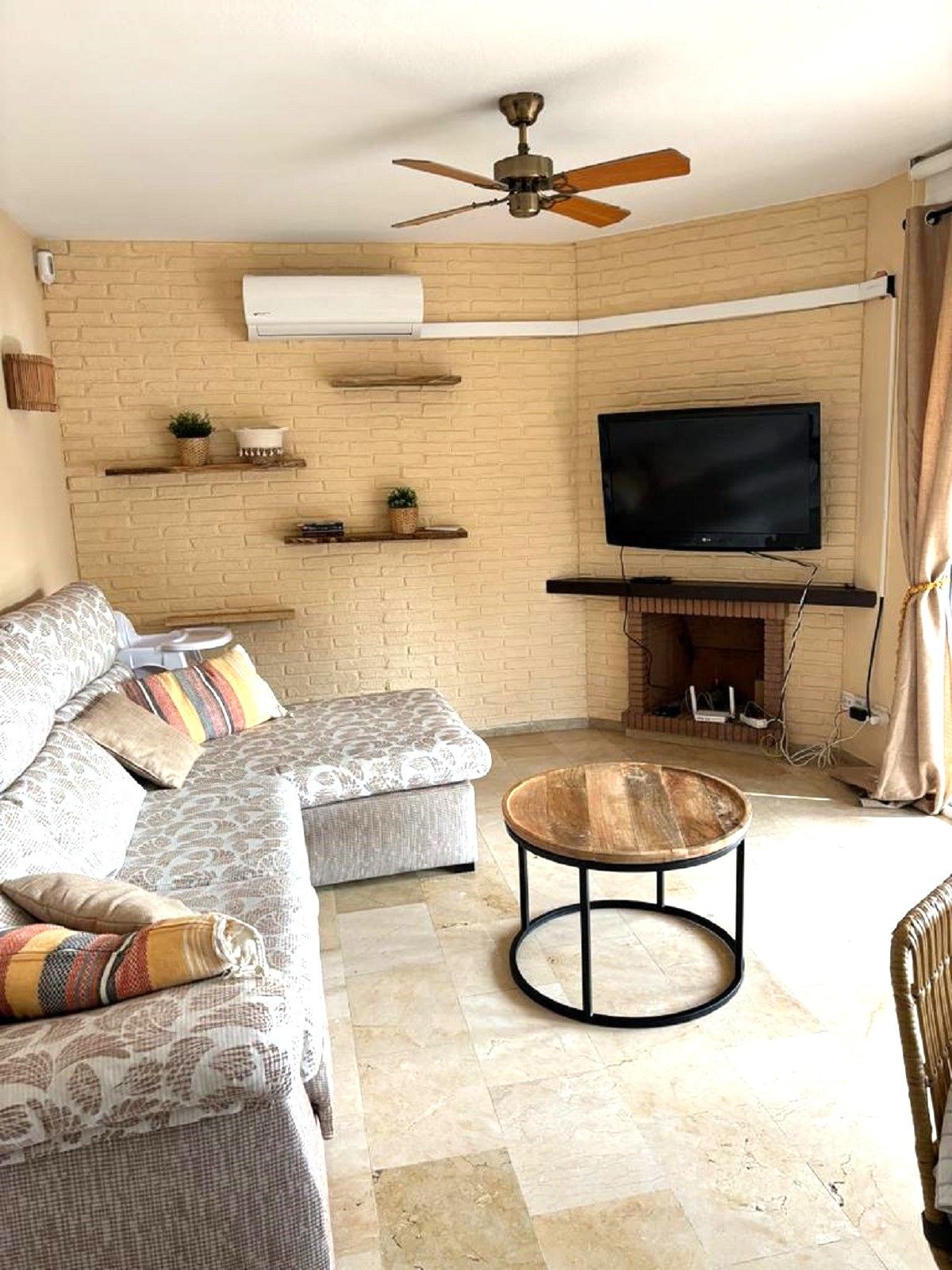 2 Bedroom Apartment in Mijas - Photo 5