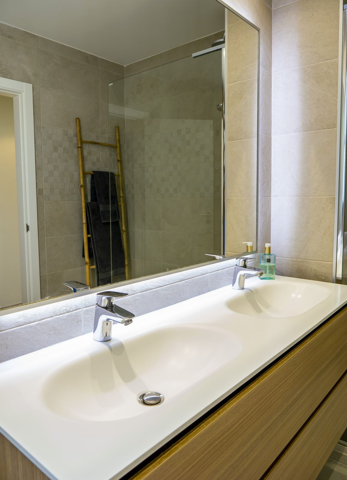 2 Bedroom Apartment in Estepona - Photo 17