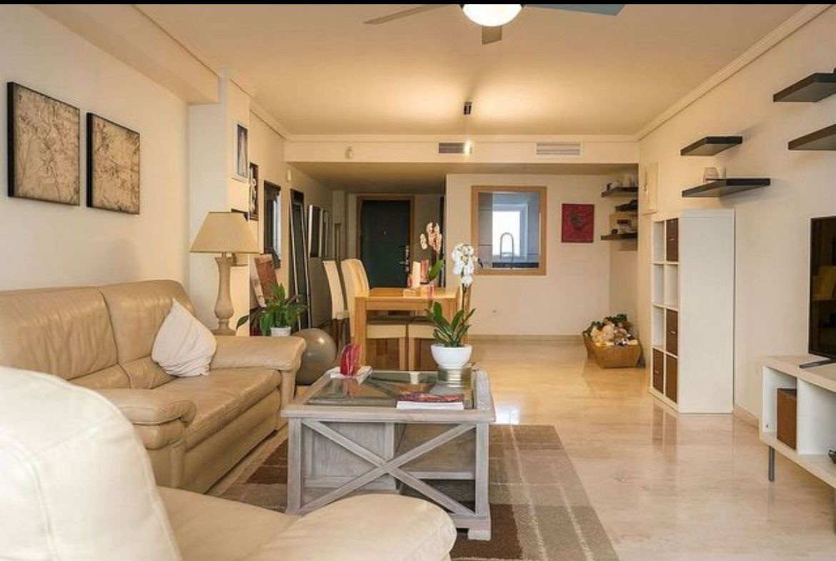 2 Bedroom Apartment in San Pedro de Alcántara - Photo 6