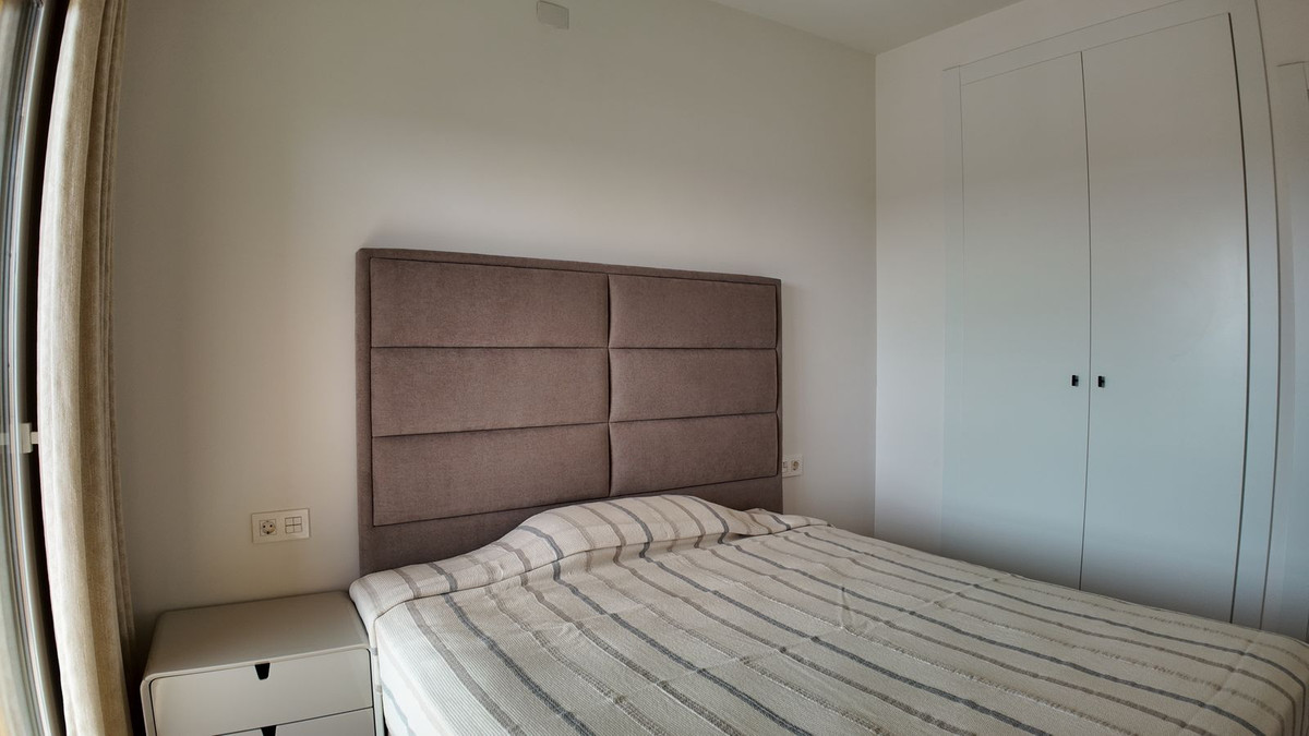 3 Bedroom Apartment in San Pedro de Alcántara - Photo 14