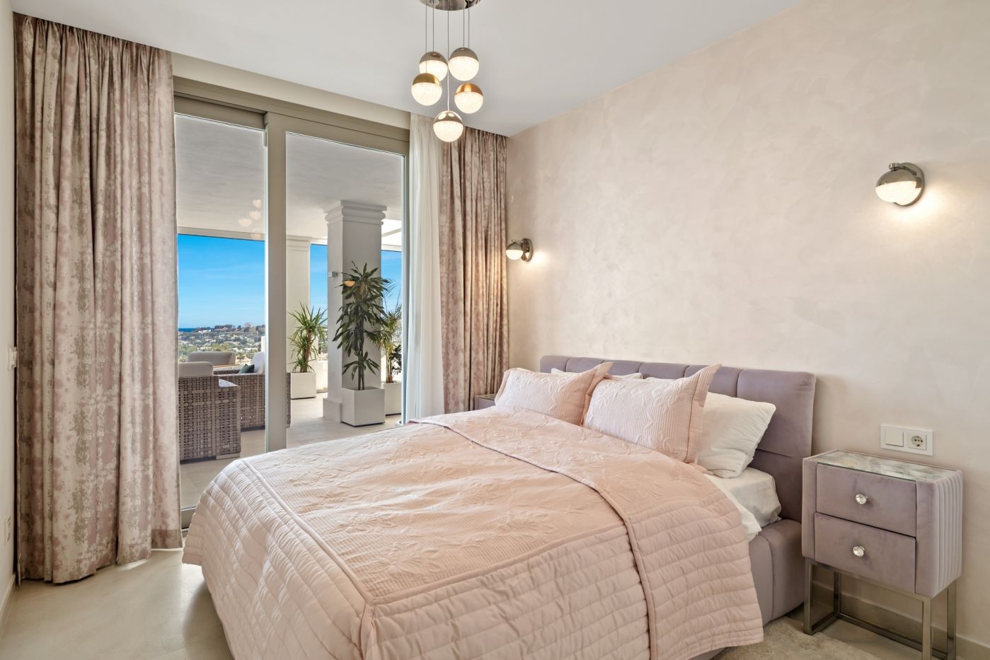 7 Bedroom Apartment in Marbella - Photo 18