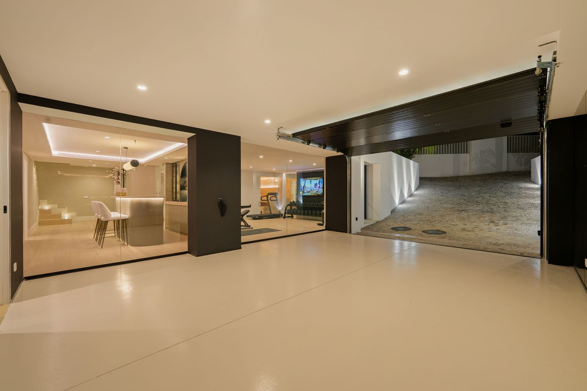 5 Bedroom Villa in Benahavís - Foto 59