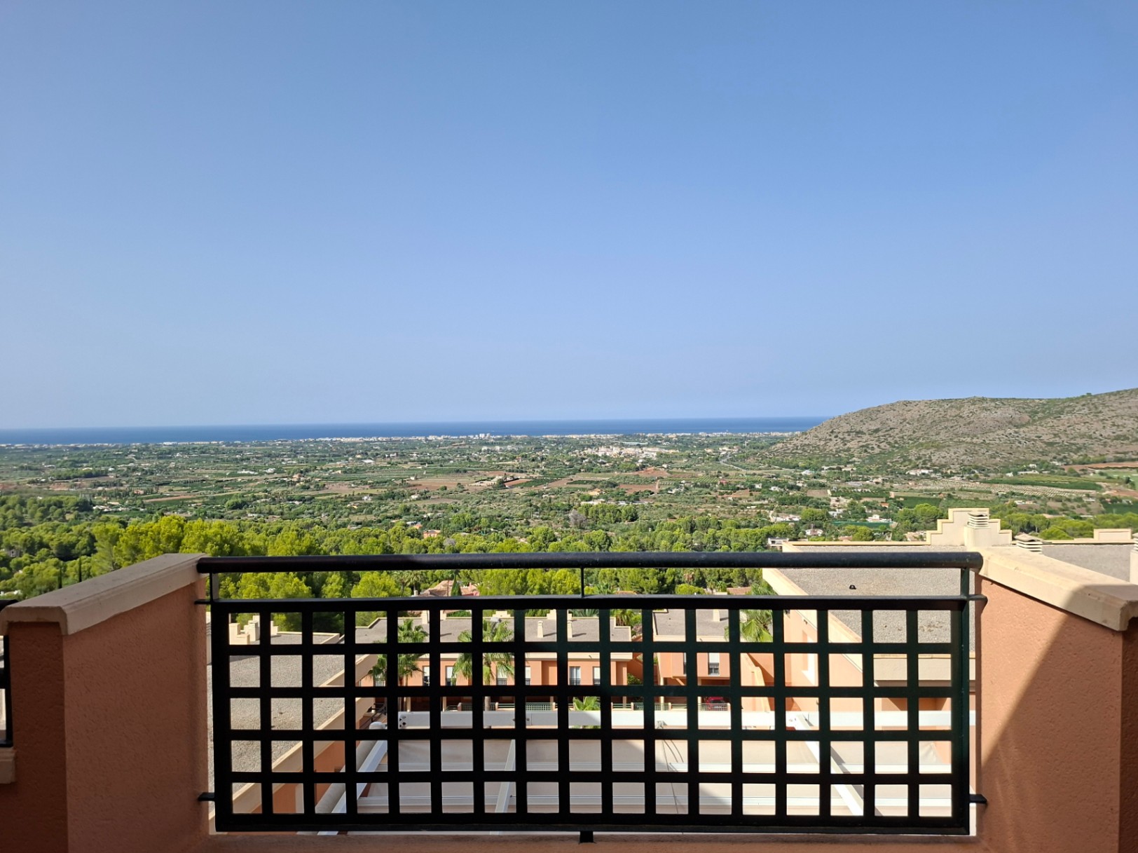 Apartamento com 2 quartos com piscina em Alicante, Espanha – Foto 1