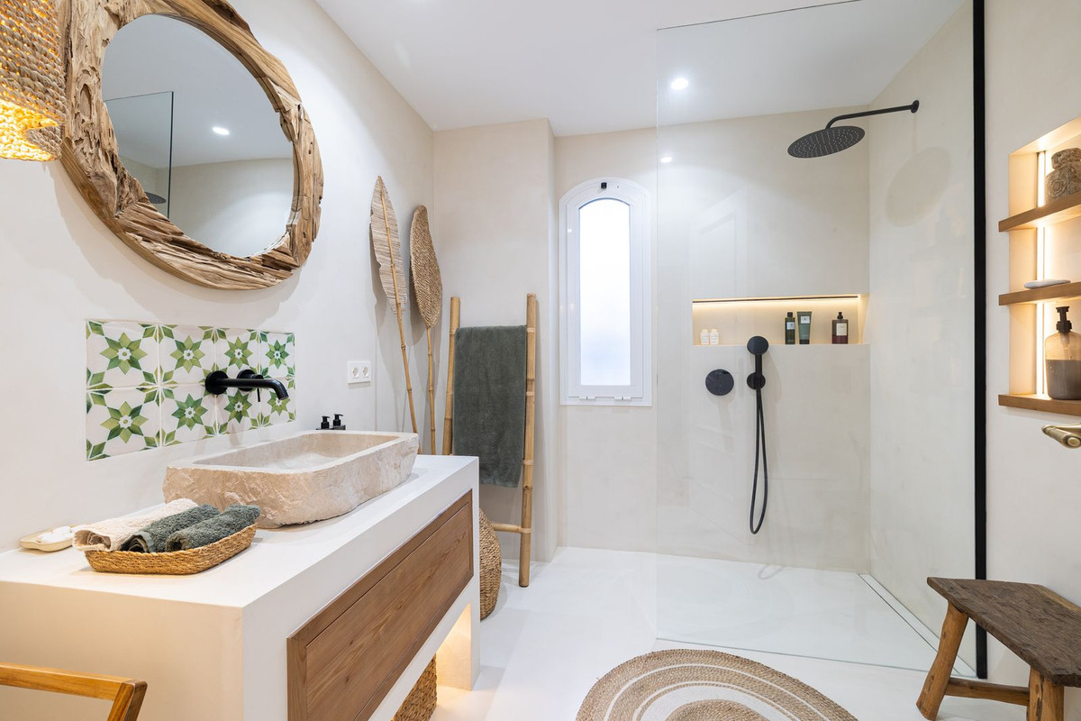 3 Bedroom Apartment in Marbella - Photo 22
