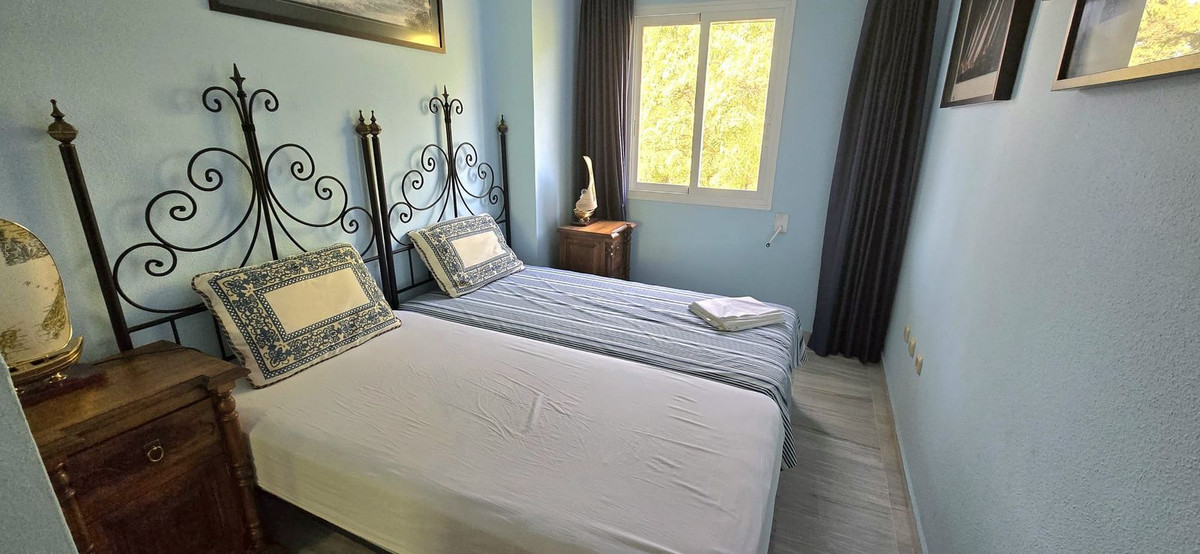 2 Bedroom Apartment in Marbella - Photo 14