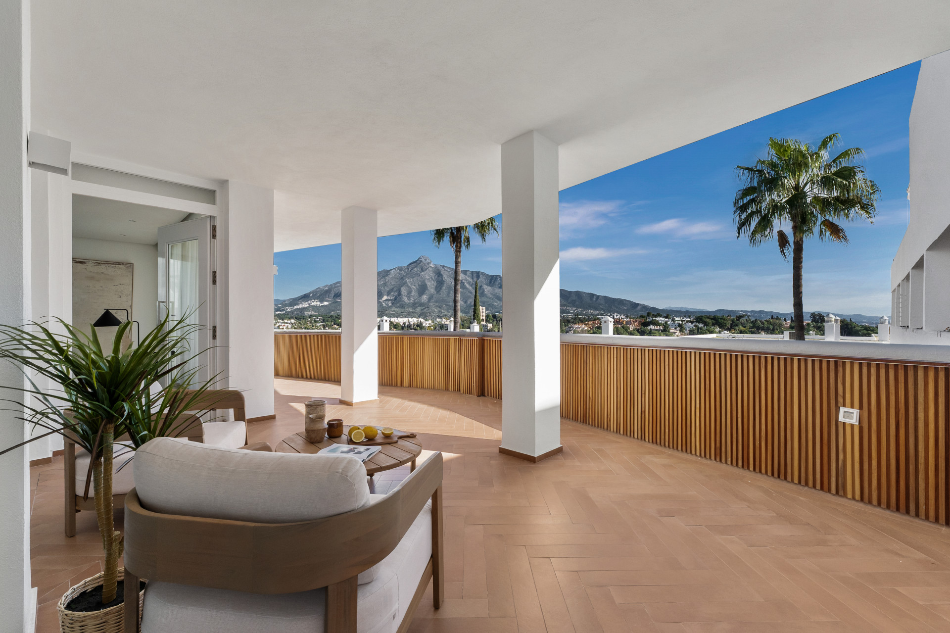 2 Bedroom Apartment in Marbella