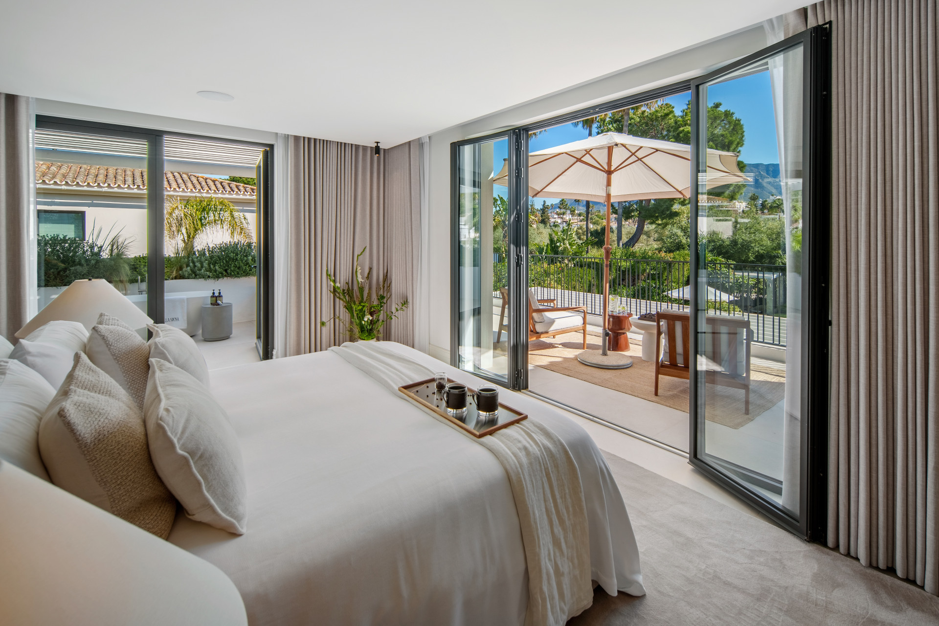 4 Bedroom Villa in Marbella - Photo 23