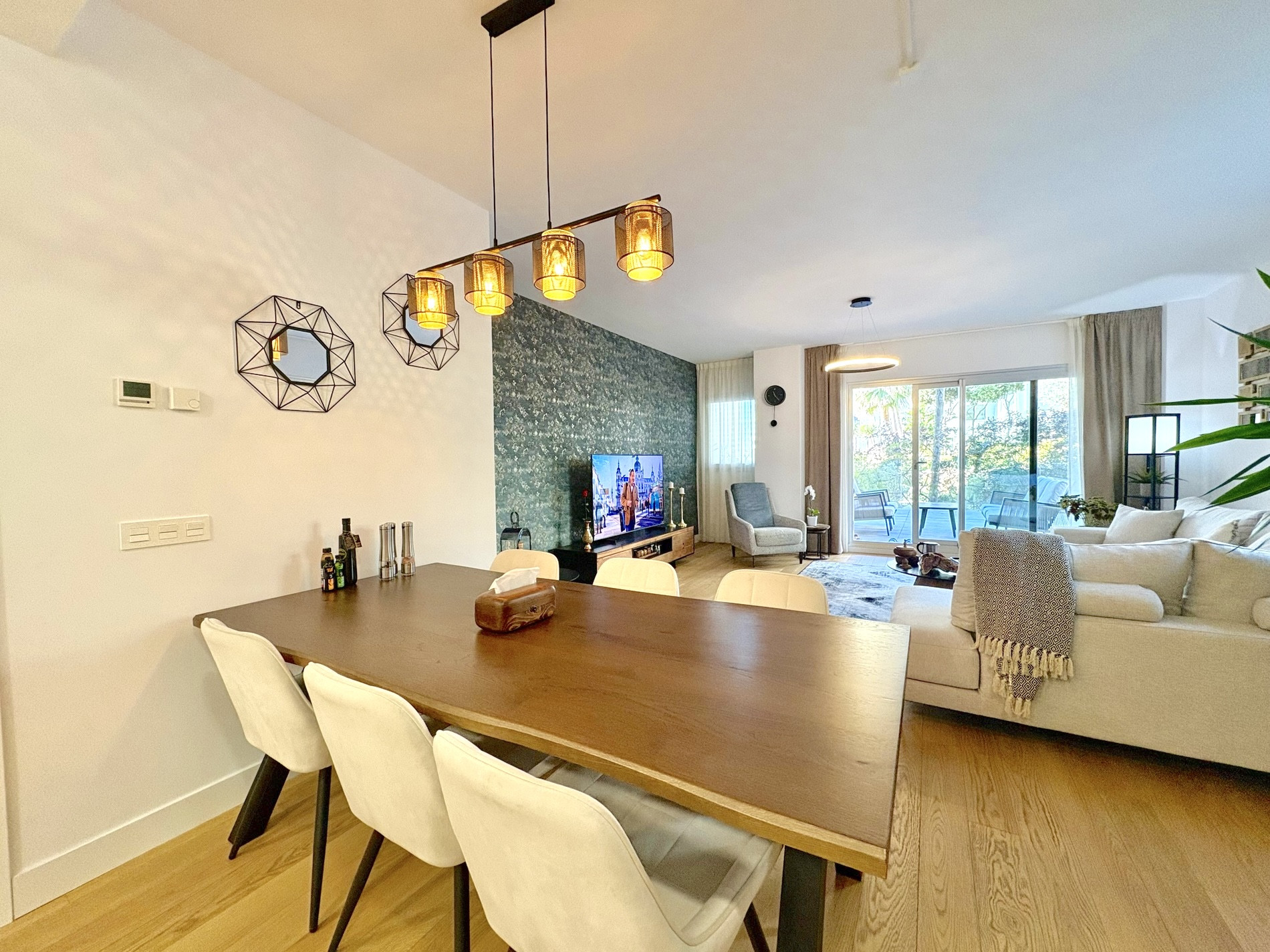 2 Bedroom Apartment in Mijas - Photo 11