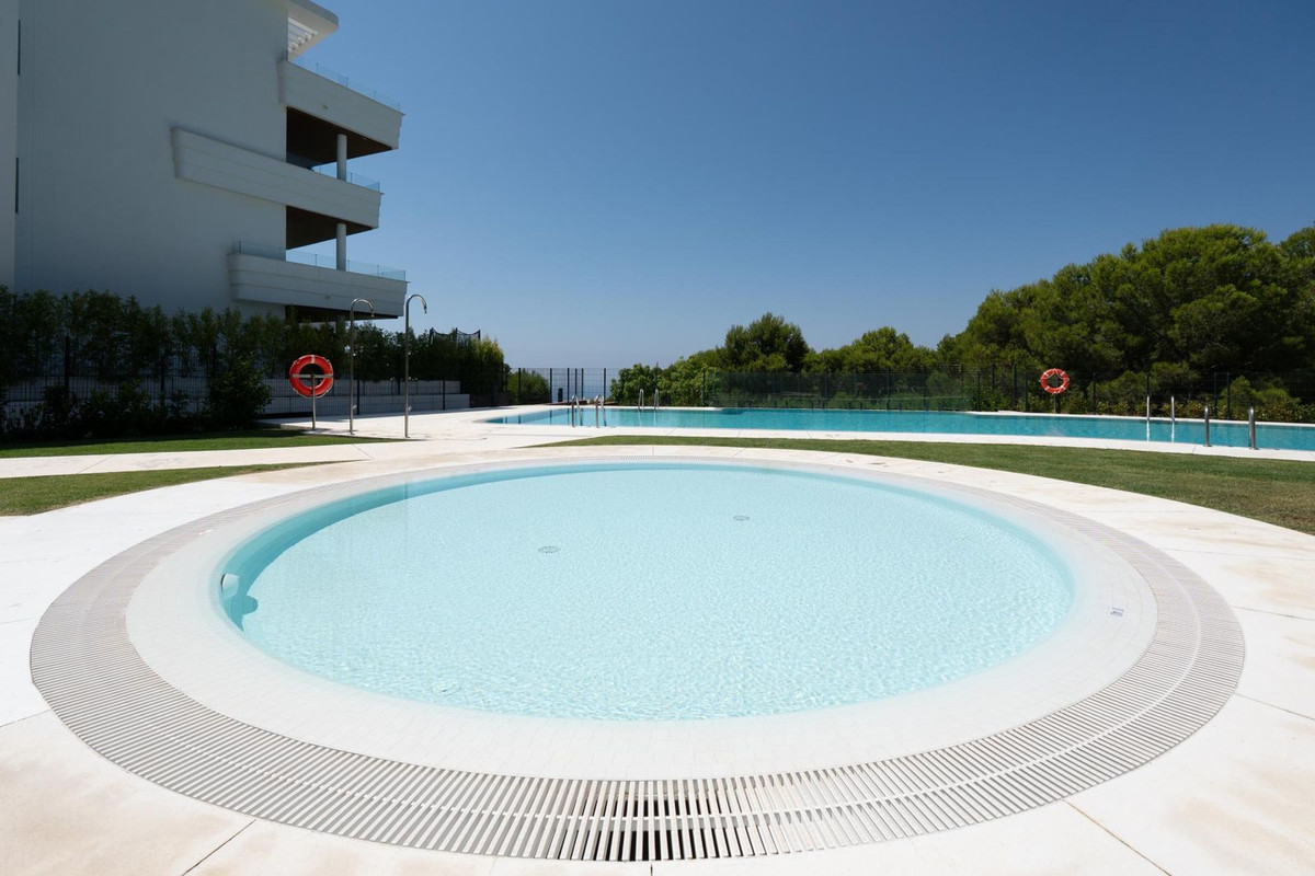 3 Bedroom Apartment in Fuengirola - Photo 29