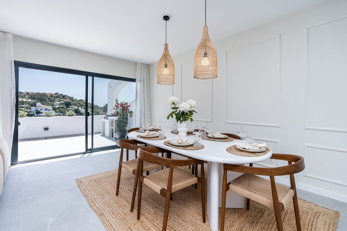 3 Bedroom Apartment in Benahavís - Photo 15