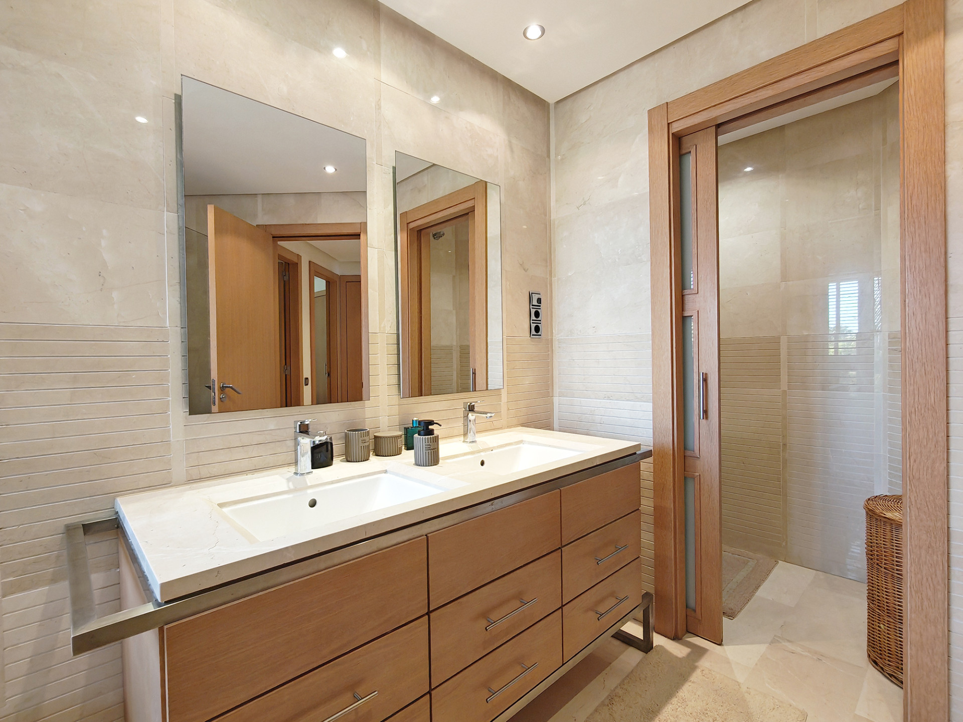 3 Bedroom Apartment in Marbella - Photo 22