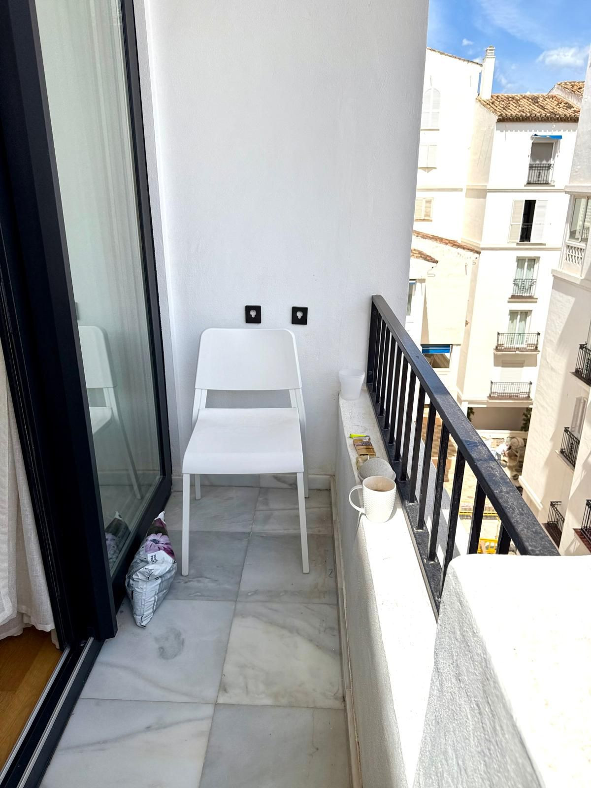 2 Bedroom Apartment in Marbella - Photo 14