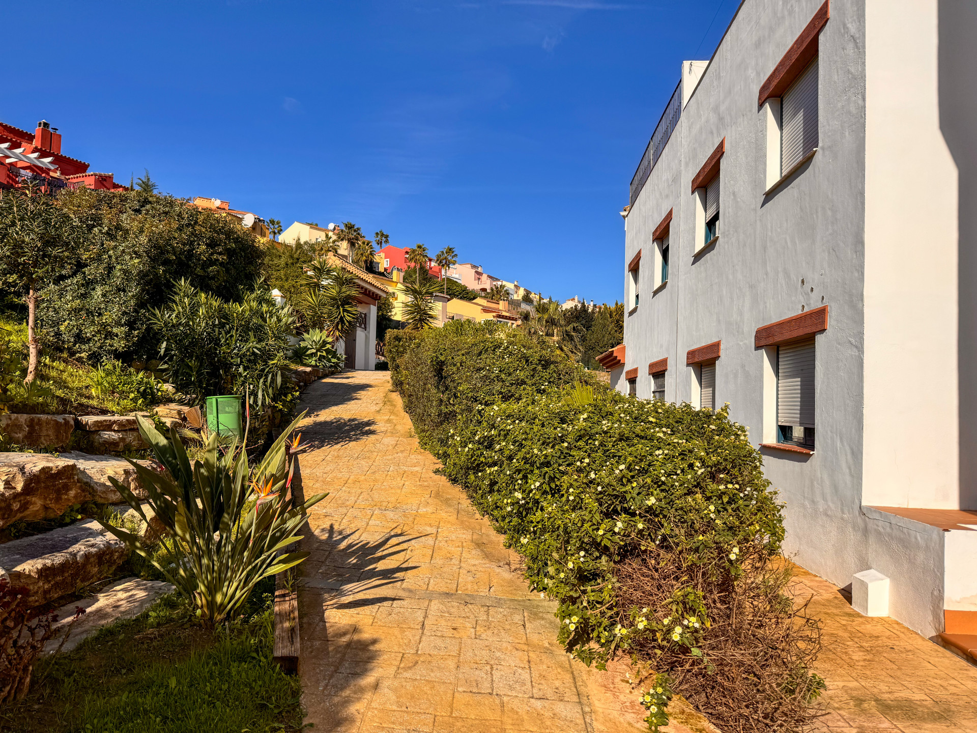 3 Bedroom Penthouse in La Alcaidesa - Photo 3