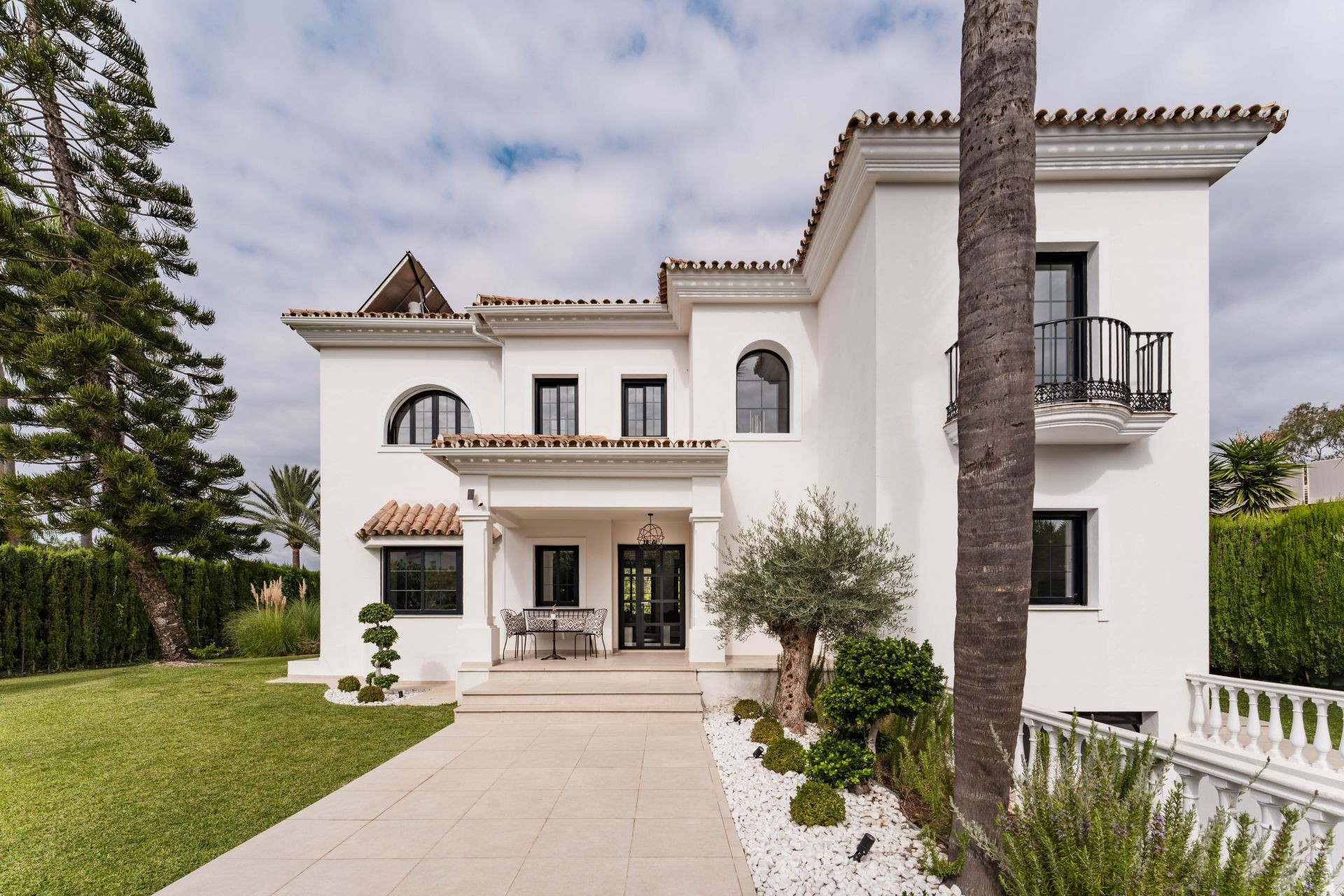 6 Bedroom Villa in Estepona - Photo 29