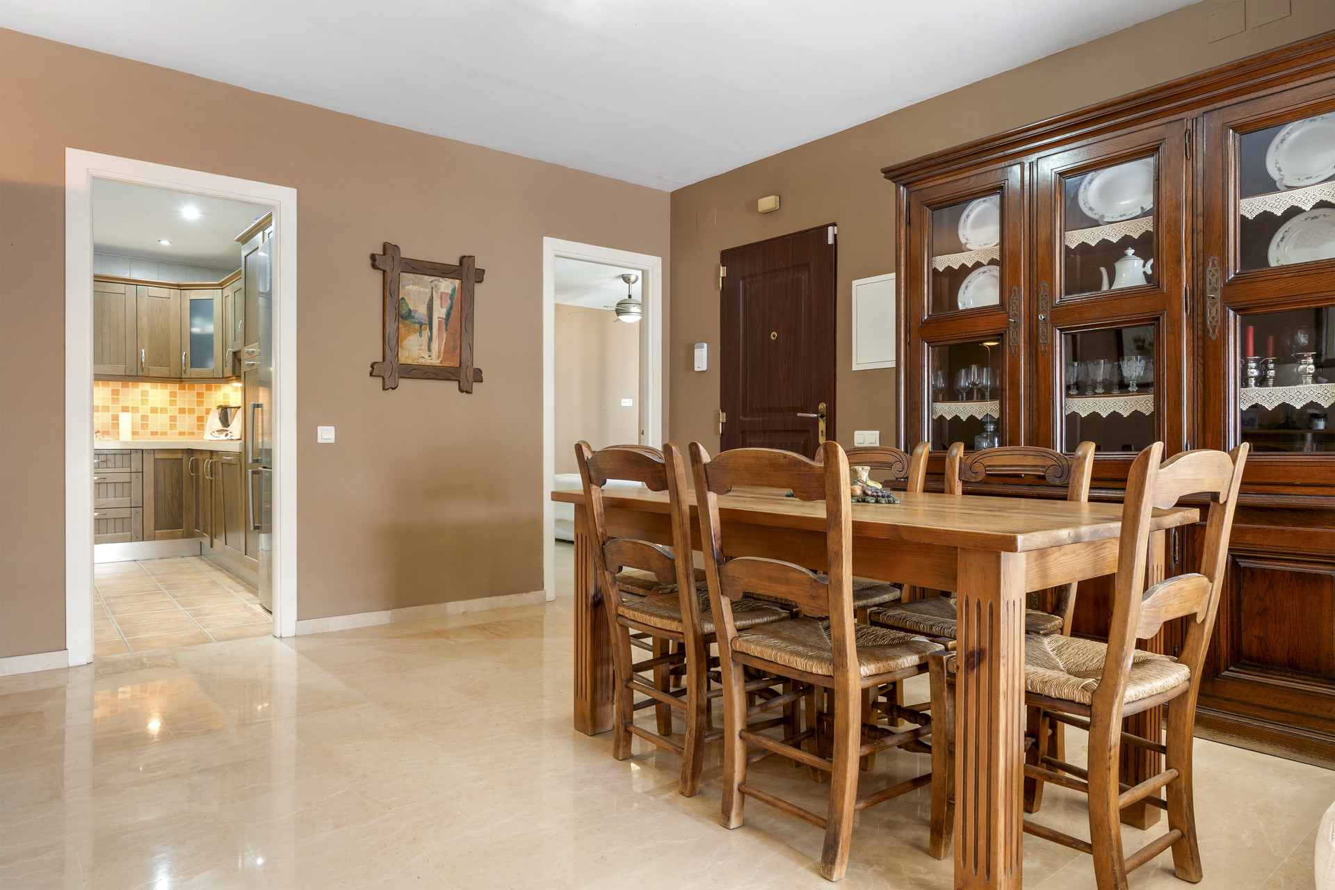 3 Bedroom Apartment in Marbella - Photo 8