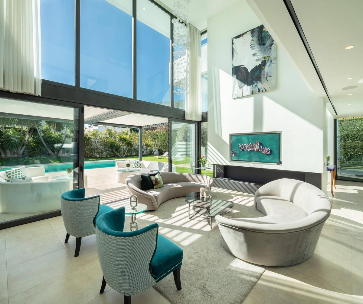7 Bedroom Villa in Marbella - Photo 7